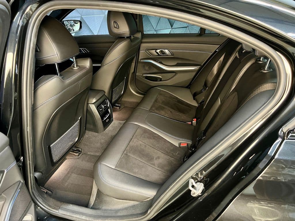 2023 BMW 3-Series - 12