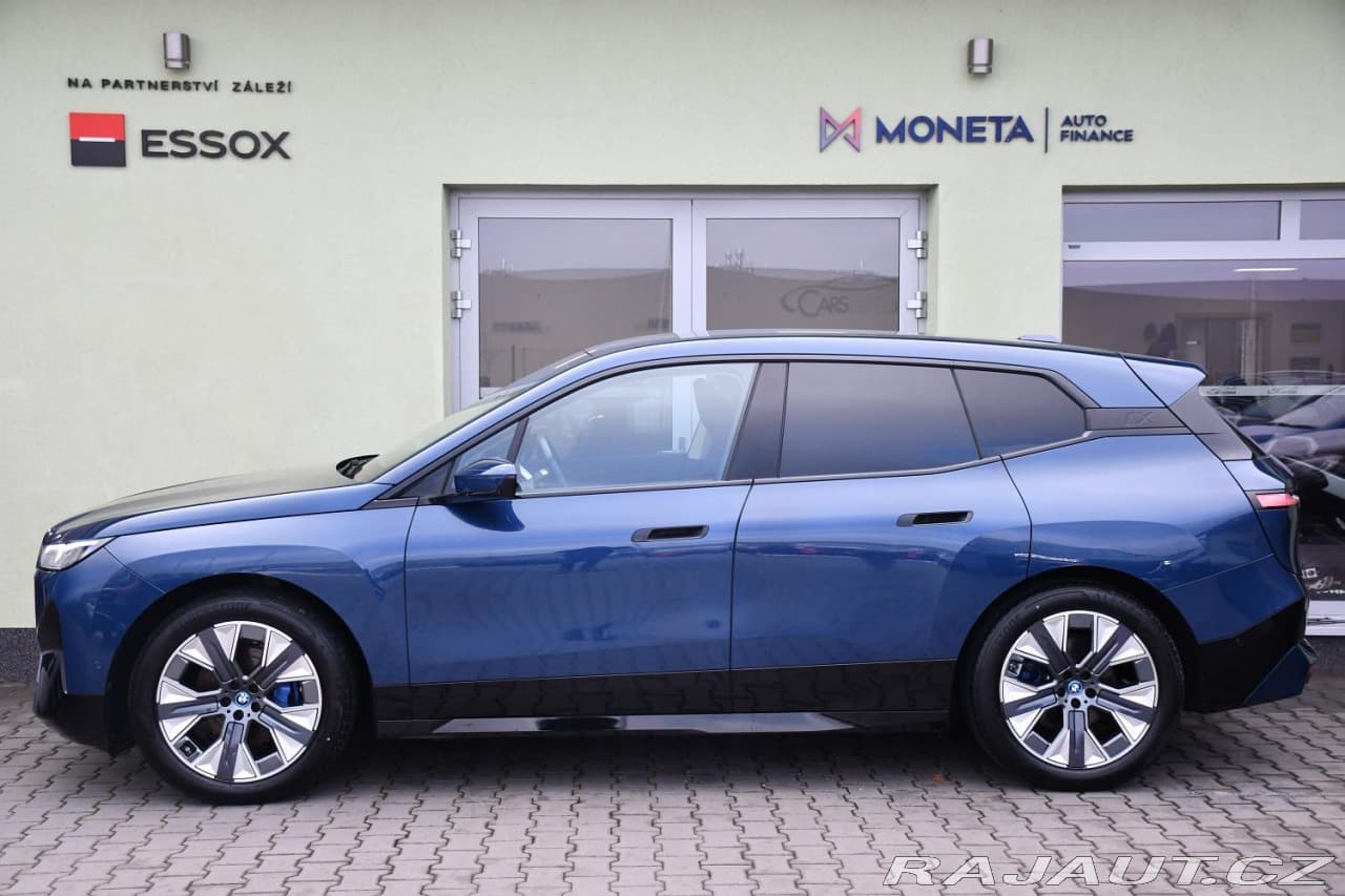 2023 BMW Ix - 11