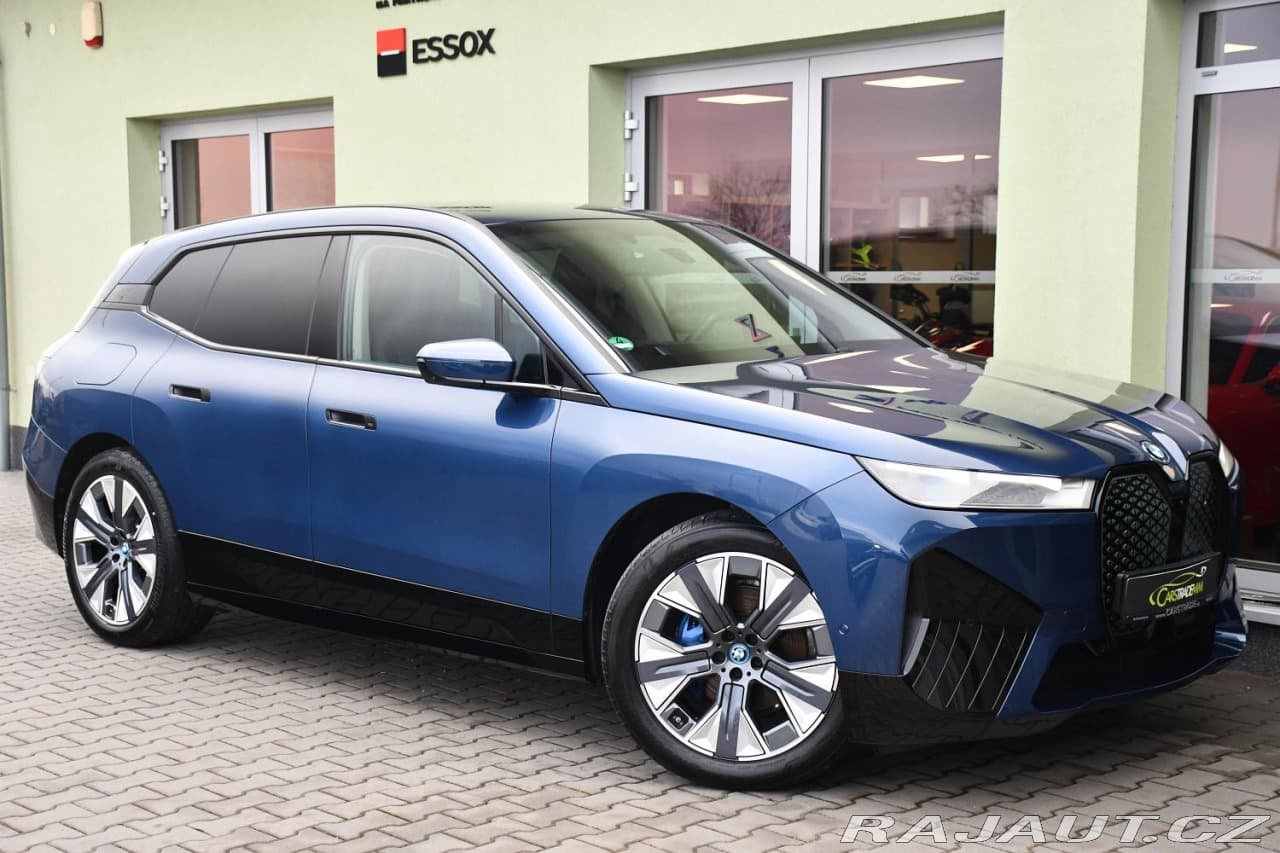 2023 BMW Ix - 2