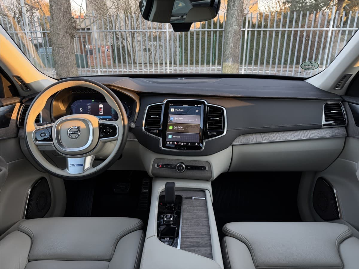 2022 Volvo Xc90 - 11