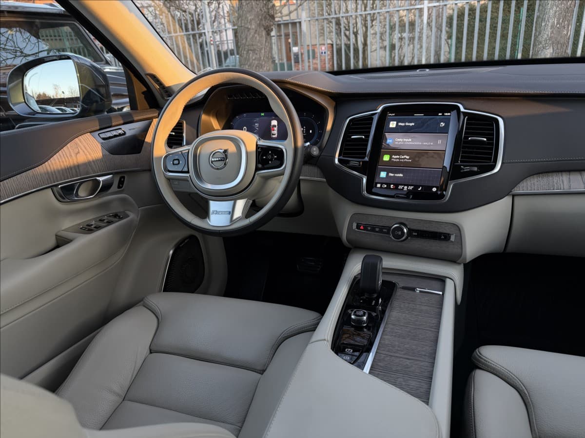 2022 Volvo Xc90 - 12