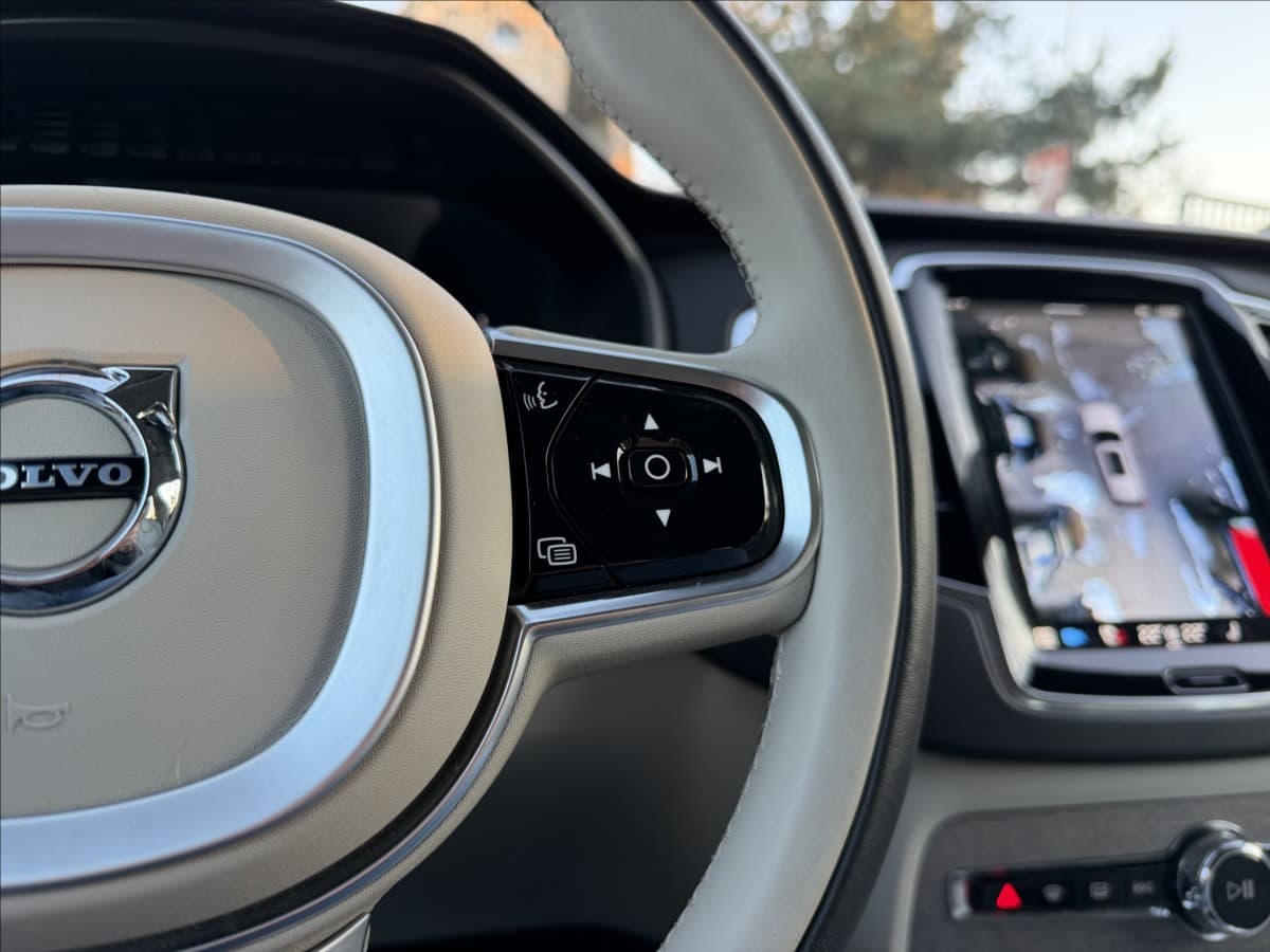 2022 Volvo Xc90 - 14
