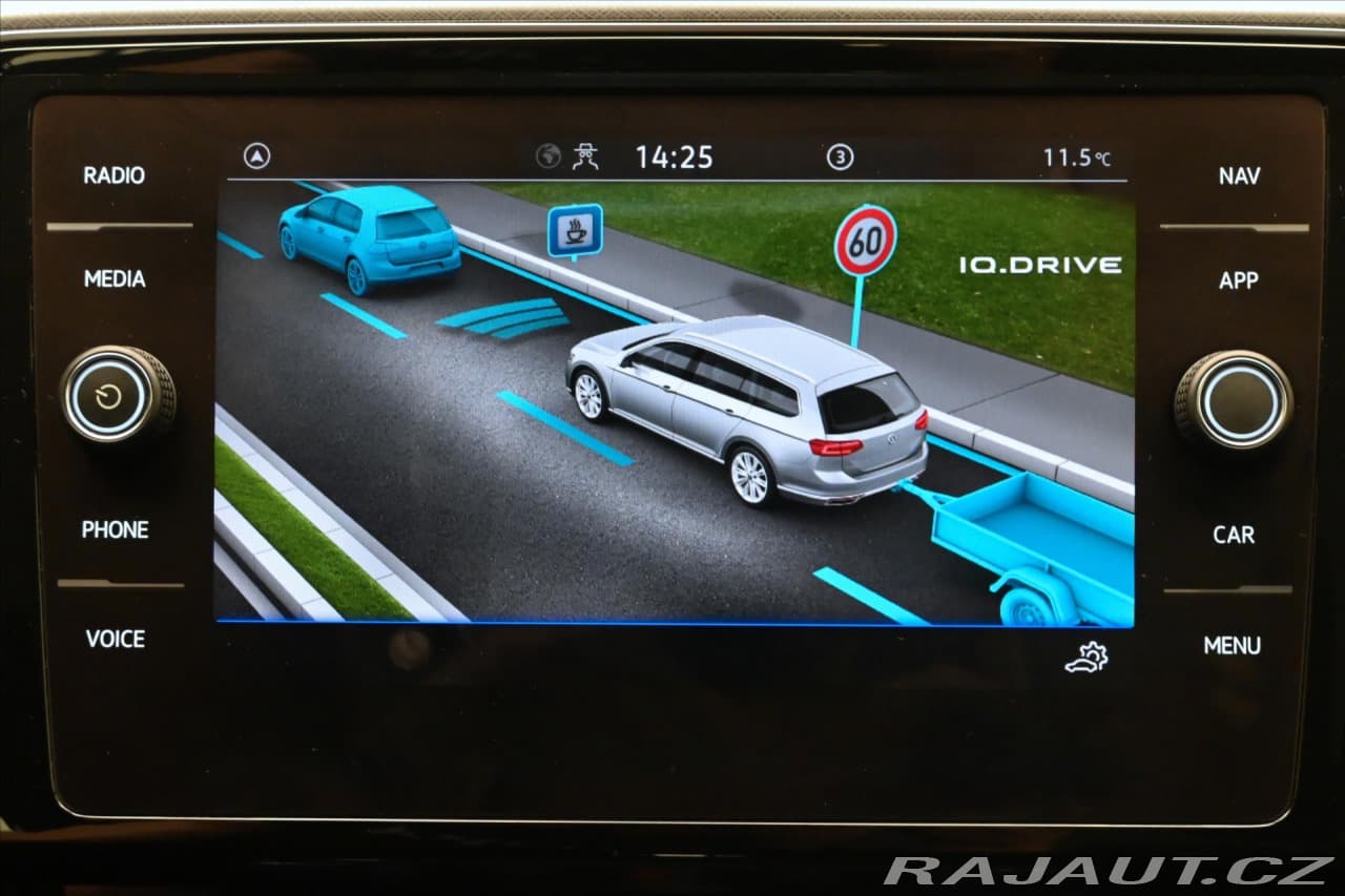 2020 Volkswagen Passat - 20