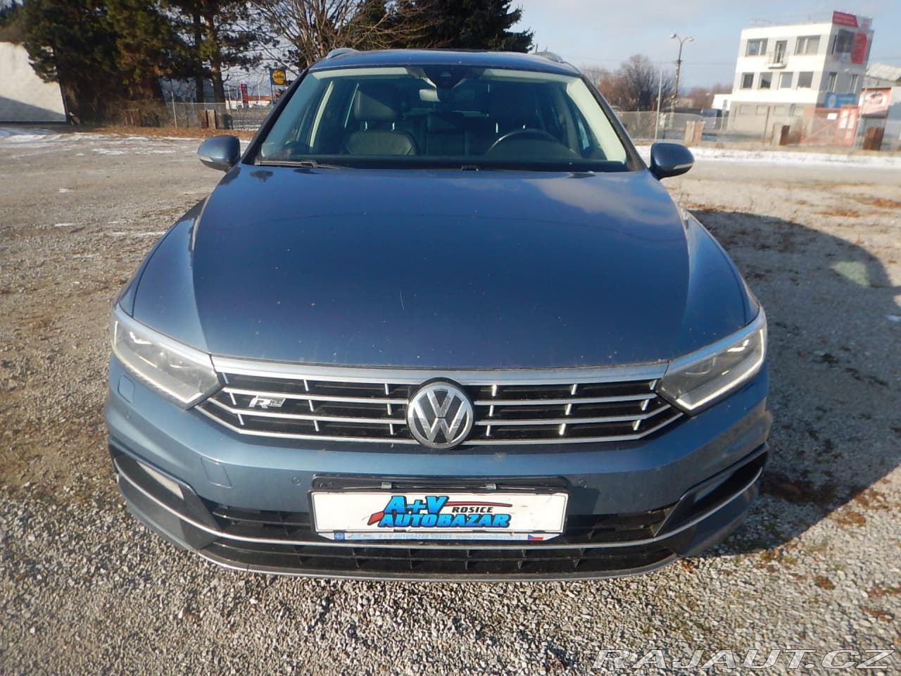 2015 Volkswagen Passat - 8