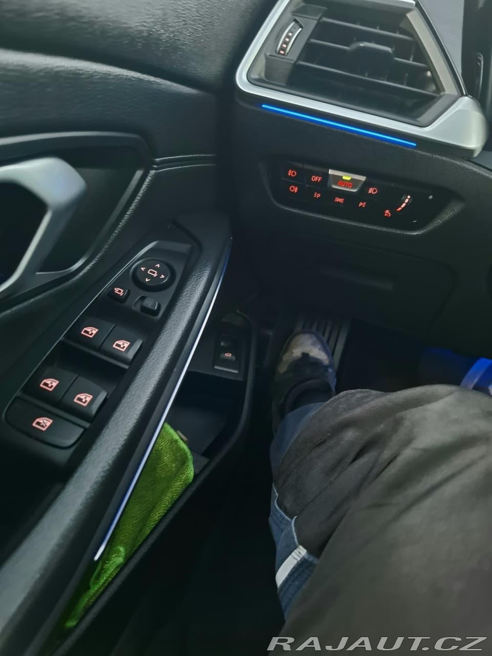 2021 BMW 3-Series - 16