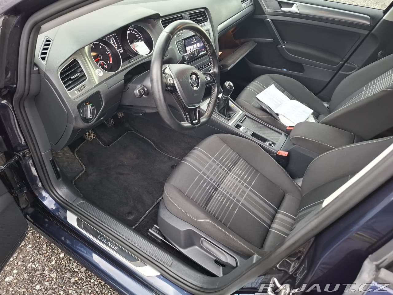 2016 Volkswagen Golf - 8