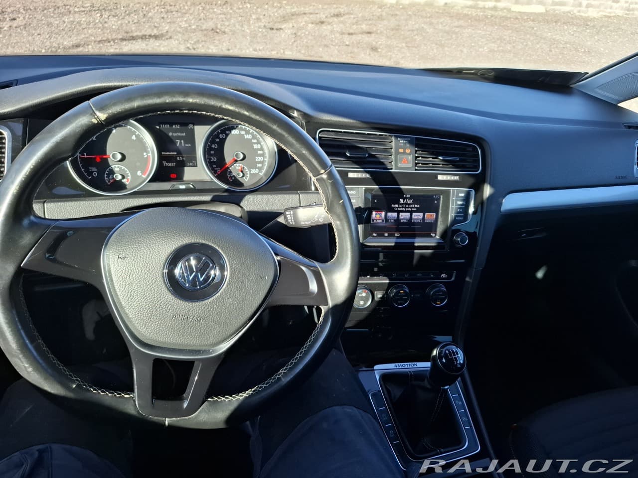 2016 Volkswagen Golf - 16