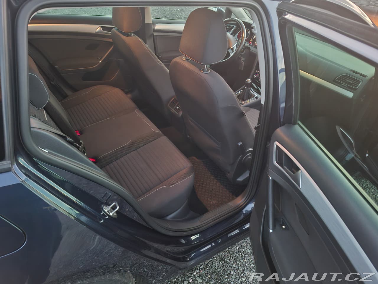 2016 Volkswagen Golf - 7