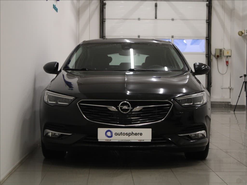2019 Opel Insignia - 2