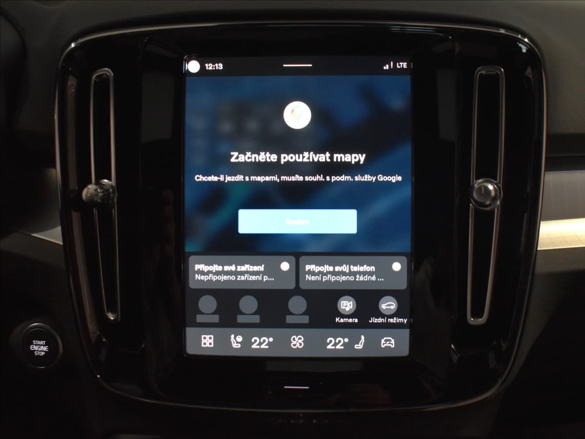 2025 Volvo Xc40 - 11