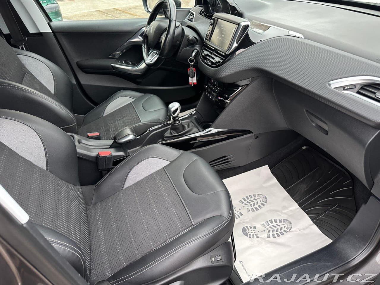 2016 Peugeot 2008 - 13