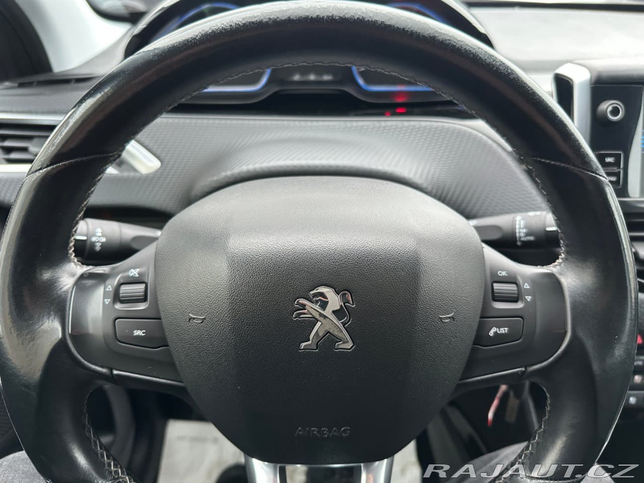 2016 Peugeot 2008 - 16