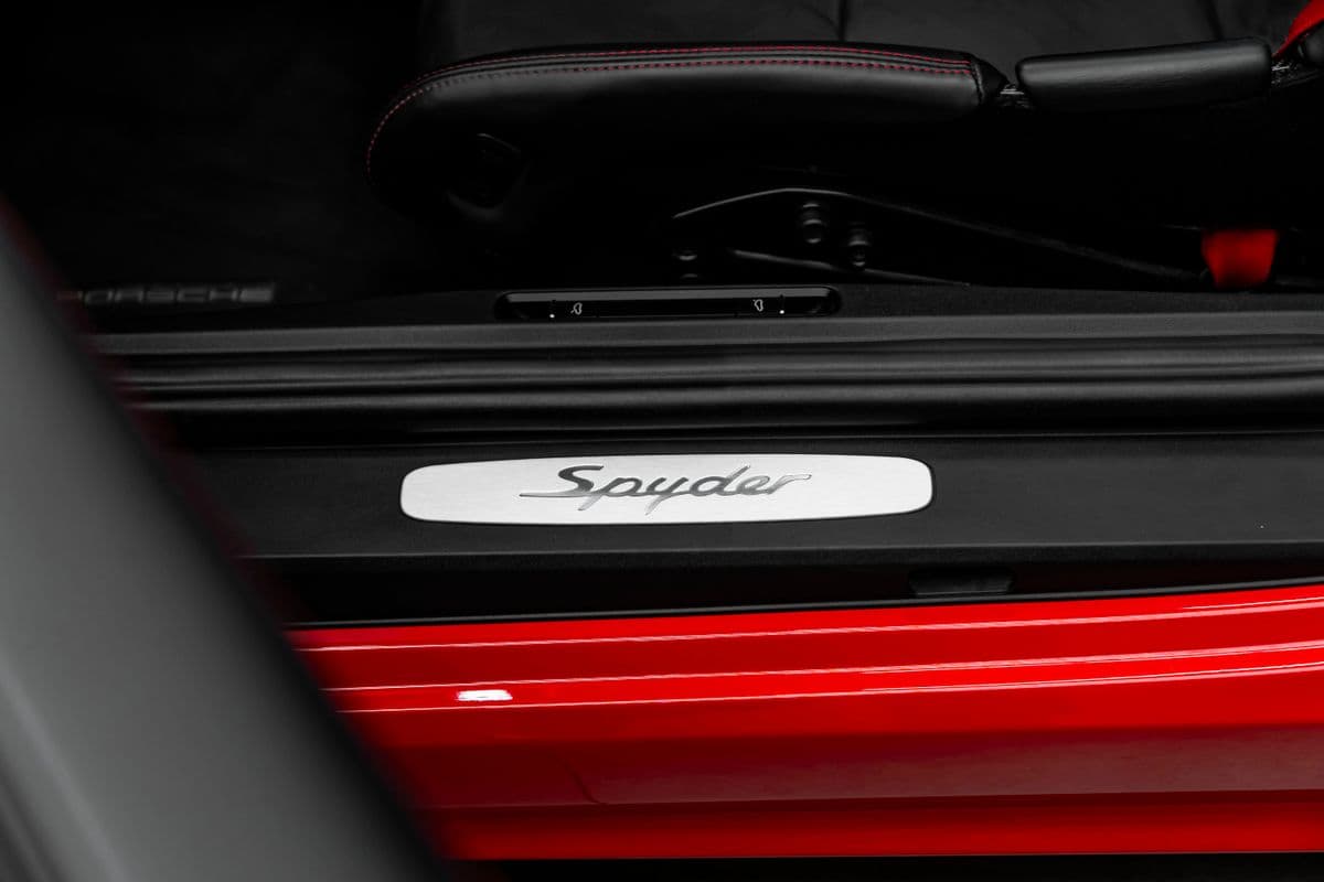 2021 Porsche 718 - 16
