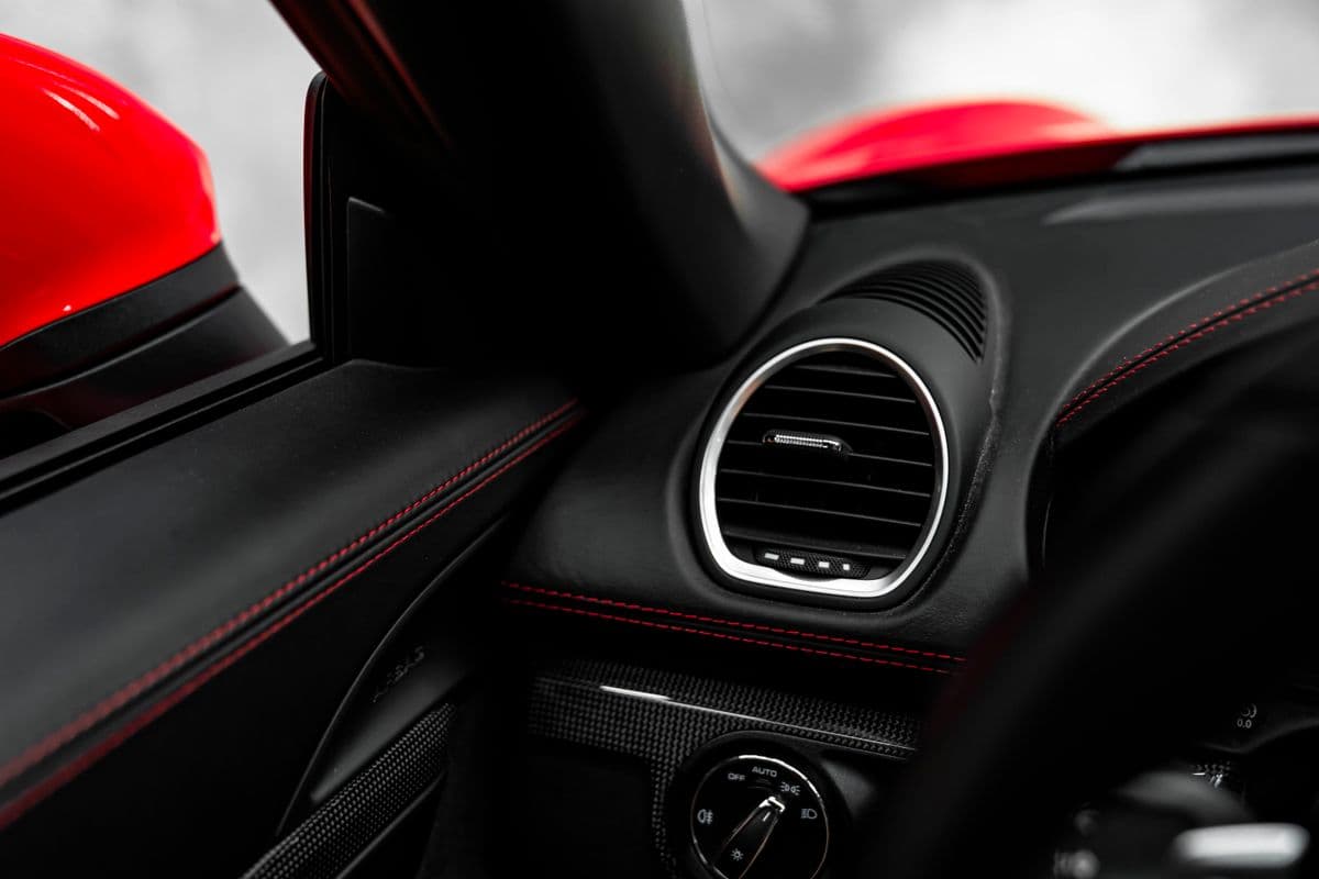 2021 Porsche 718 - 20