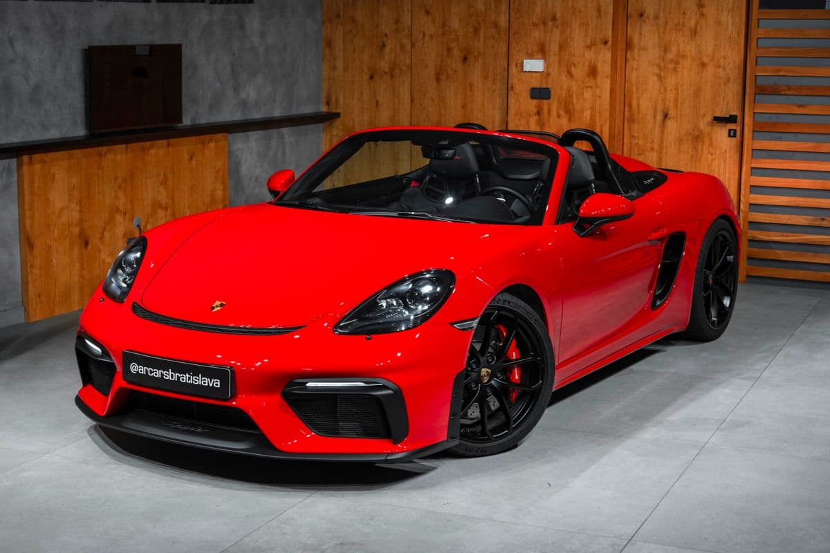 2021 Porsche 718 - 6