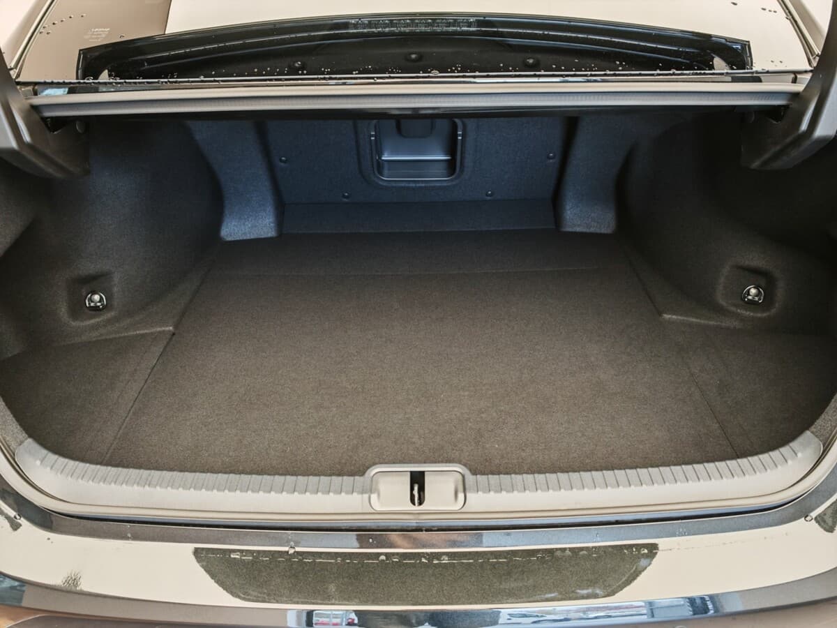 2025 Lexus Ostatní - 12