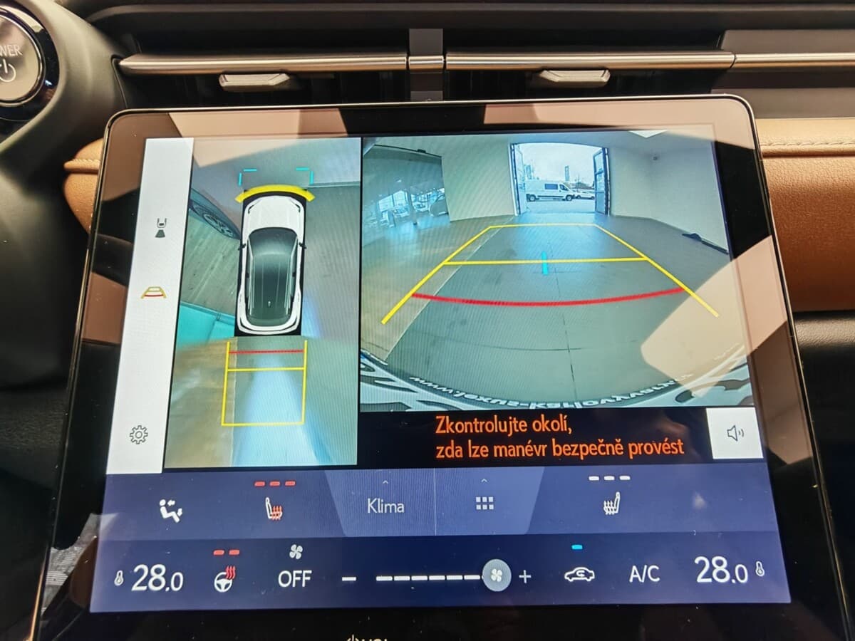 2025 Lexus Ostatní - 20