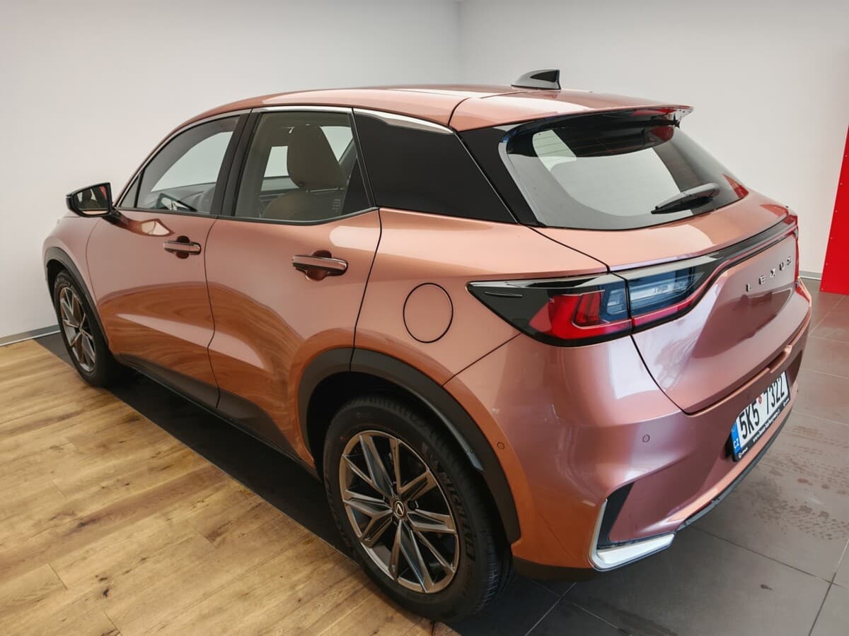 2025 Lexus Ostatní - 5