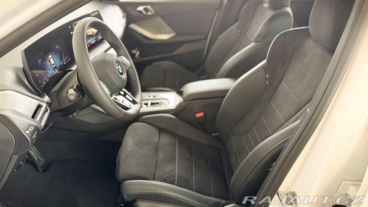 2025 BMW 1-Series - 14