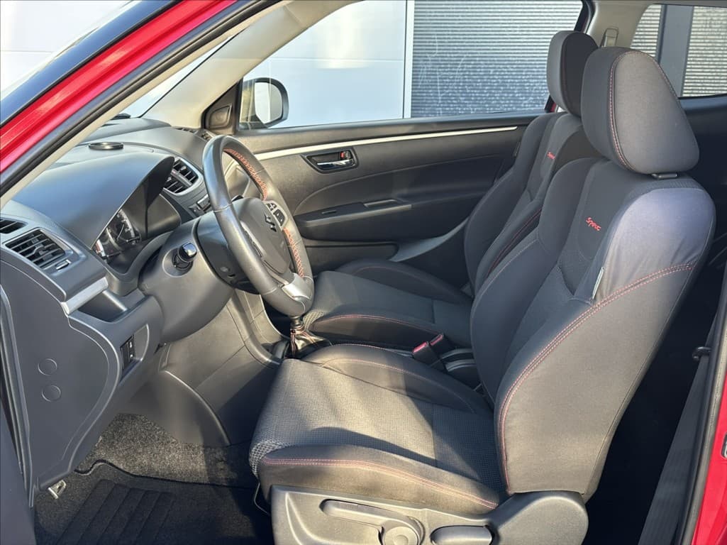 2012 Suzuki Swift - 11