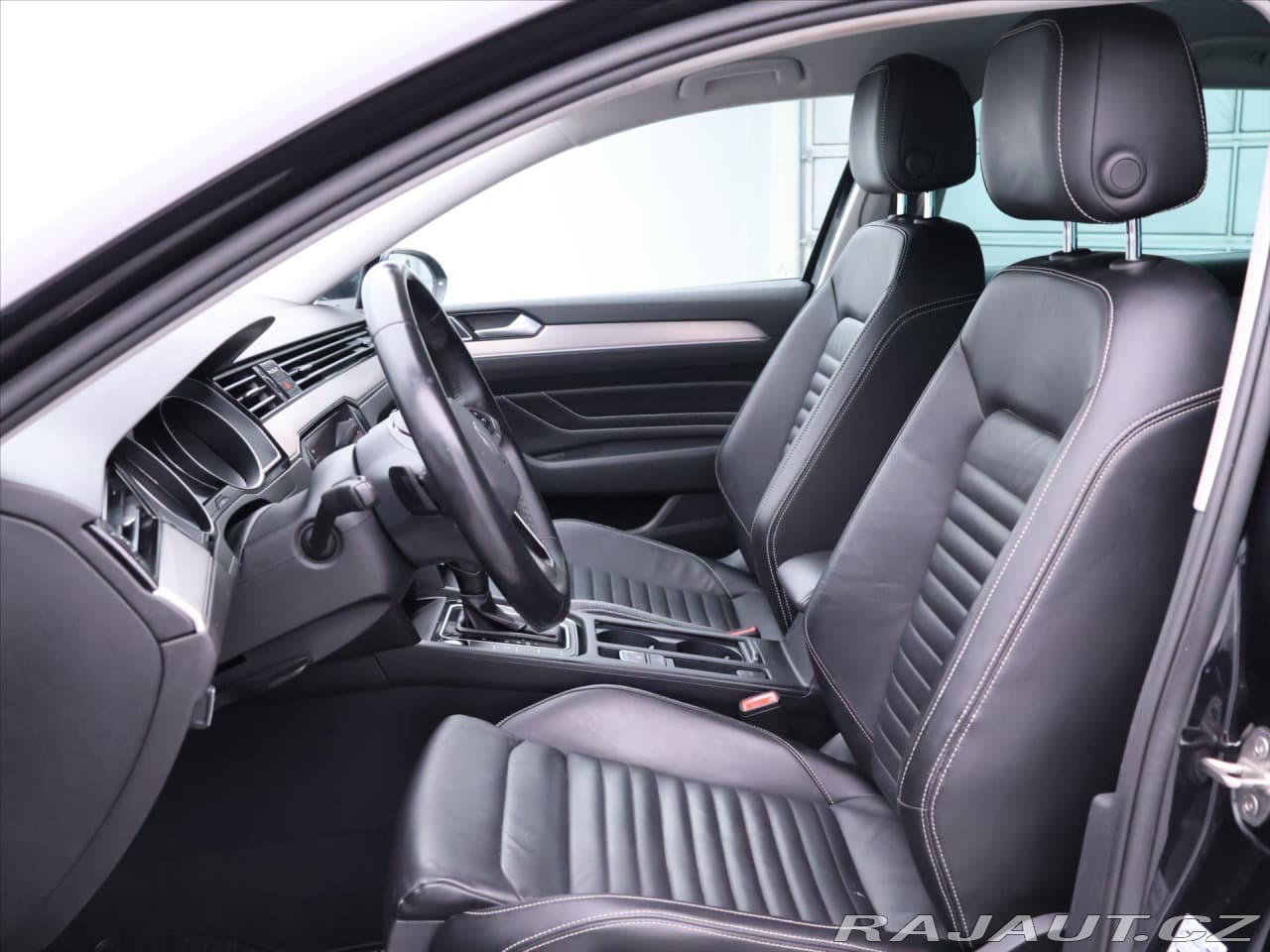 2020 Volkswagen PASSAT - 10