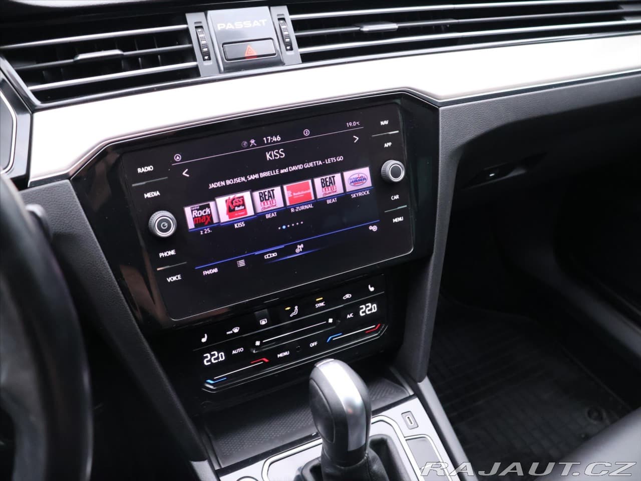 2020 Volkswagen PASSAT - 18