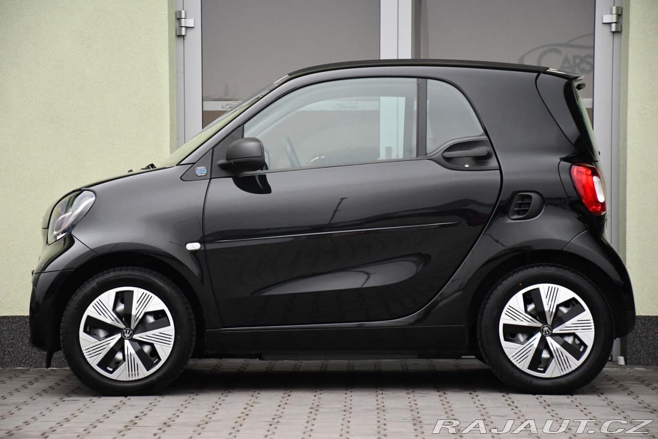 2021 Smart Fortwo - 11