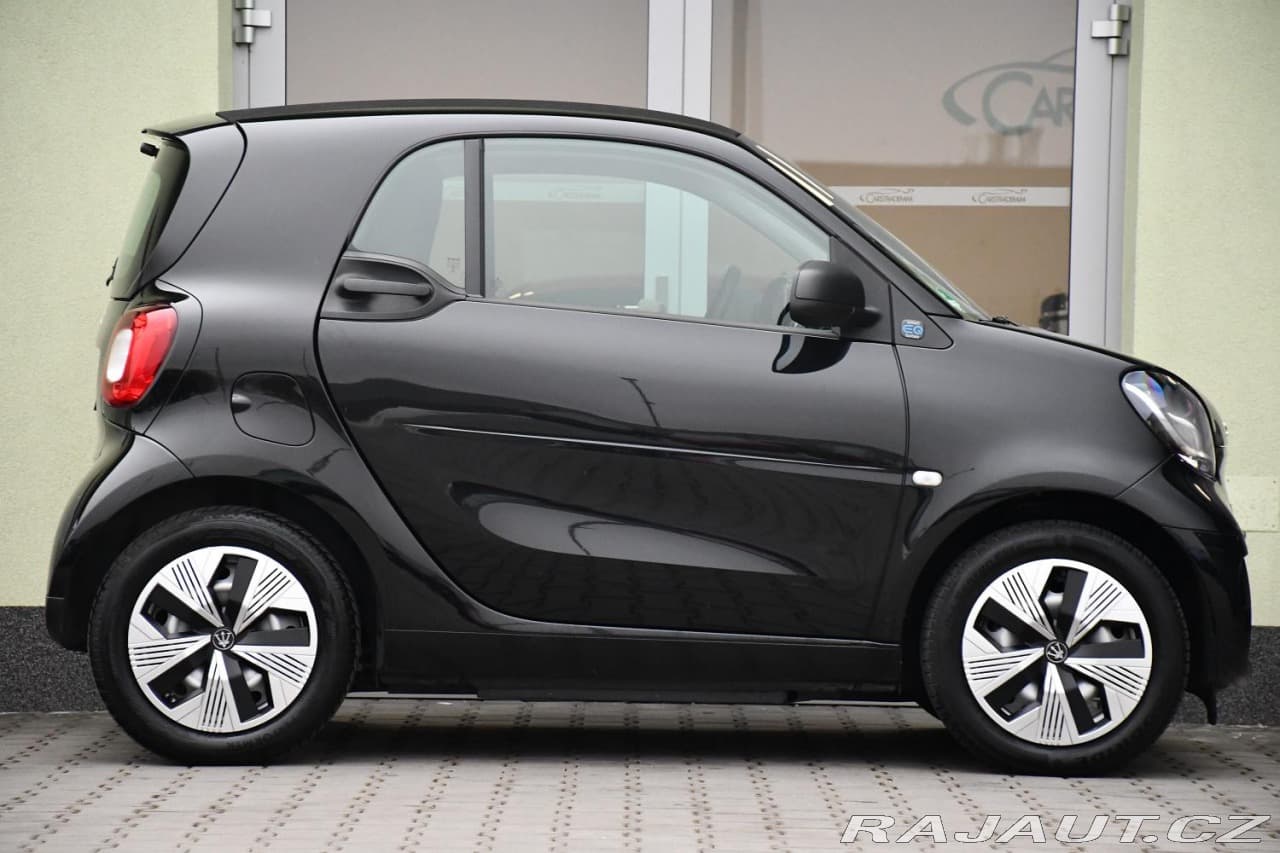 2021 Smart Fortwo - 12