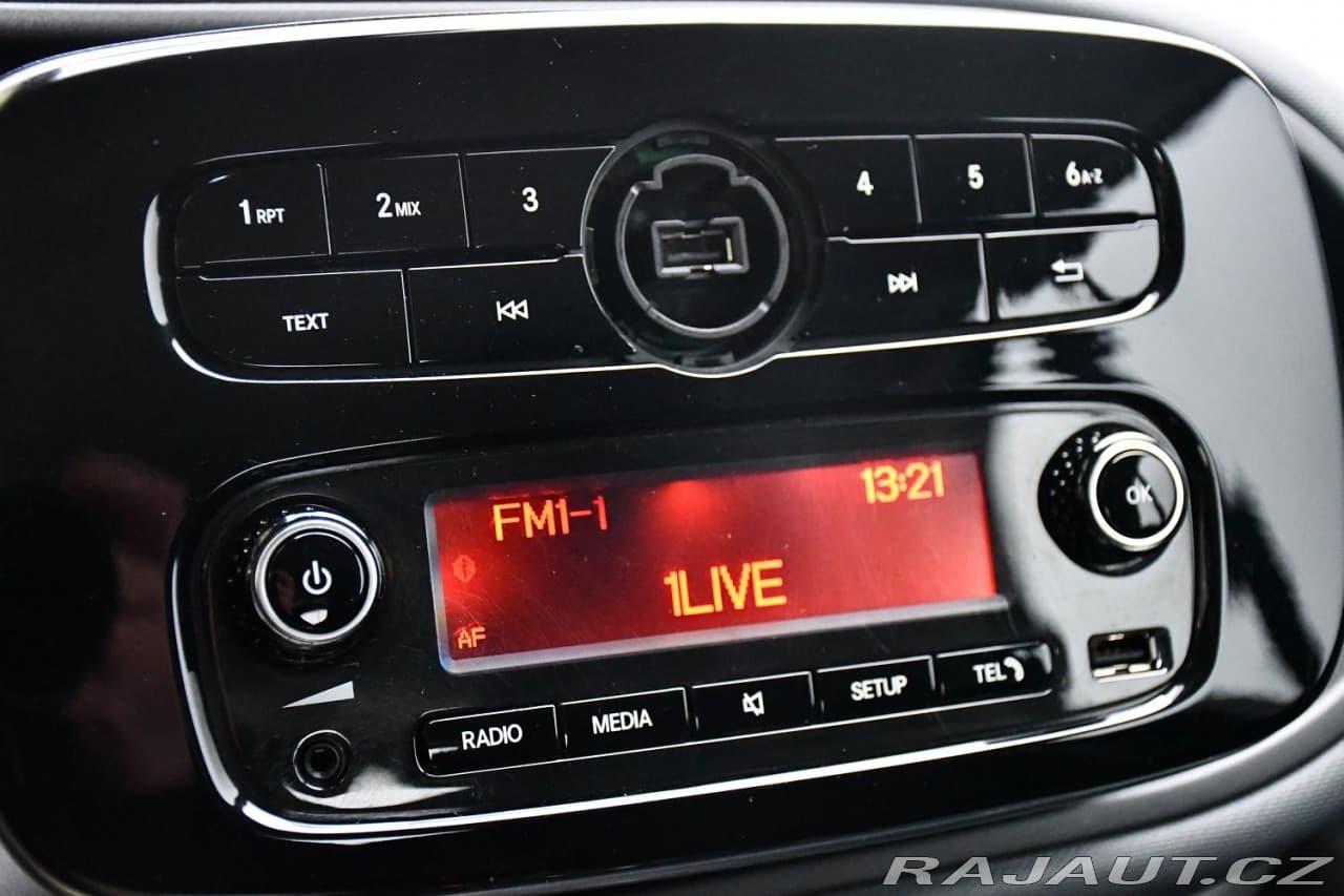 2021 Smart Fortwo - 18