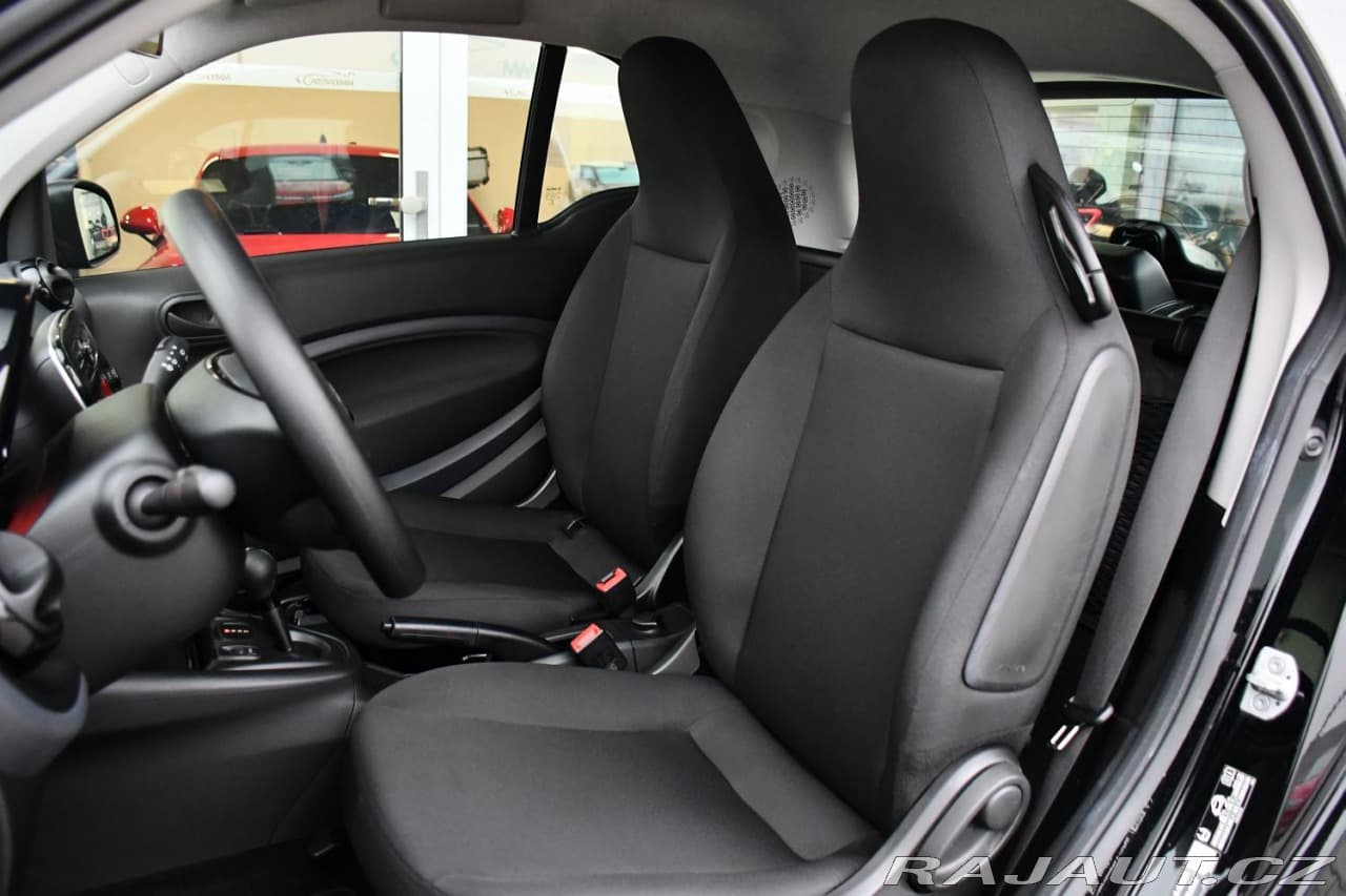 2021 Smart Fortwo - 10