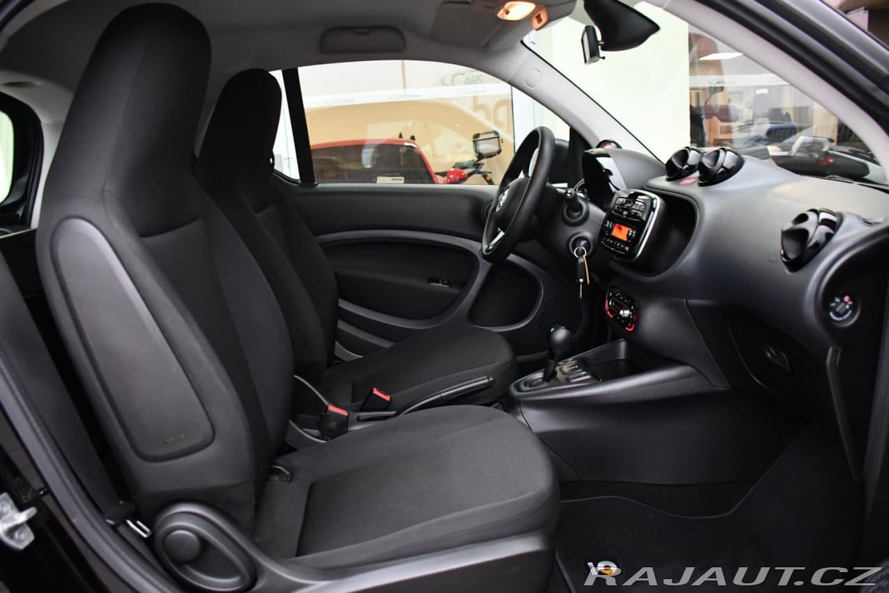 2021 Smart Fortwo - 14