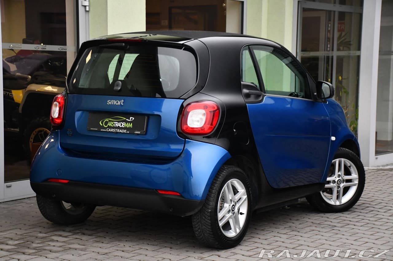2021 Smart Fortwo - 4