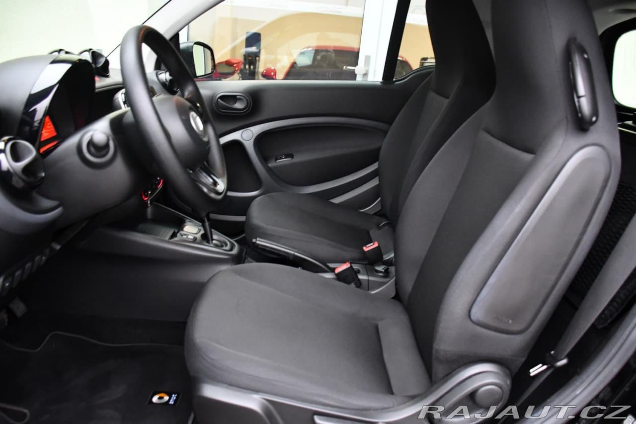 2021 Smart Fortwo - 9