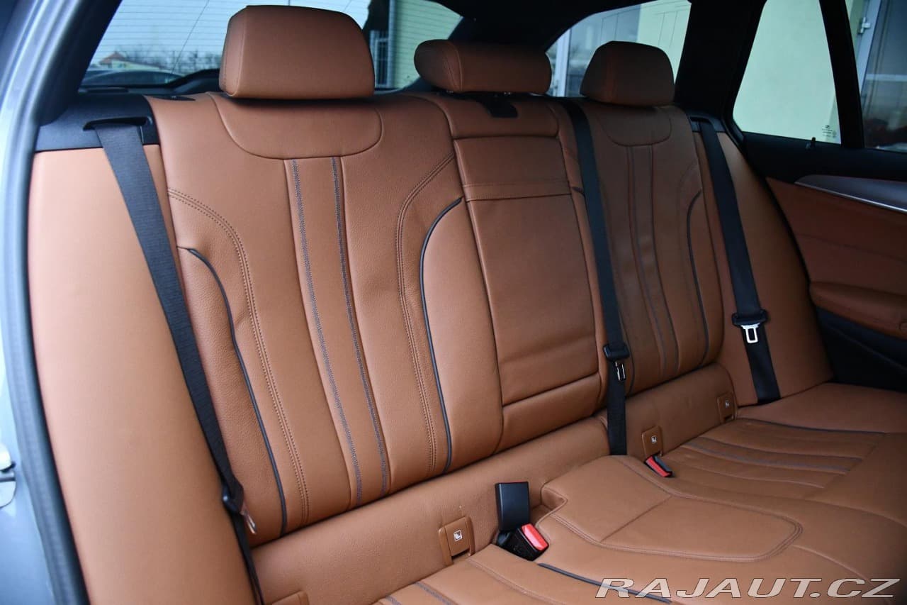 2023 BMW 5-Series - 17