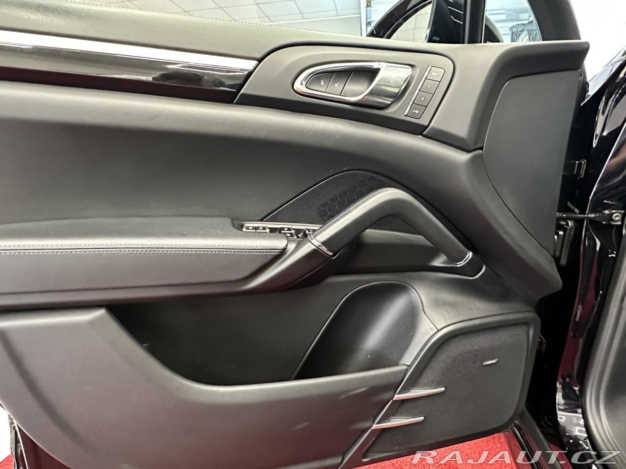 2016 Porsche Cayenne - 10