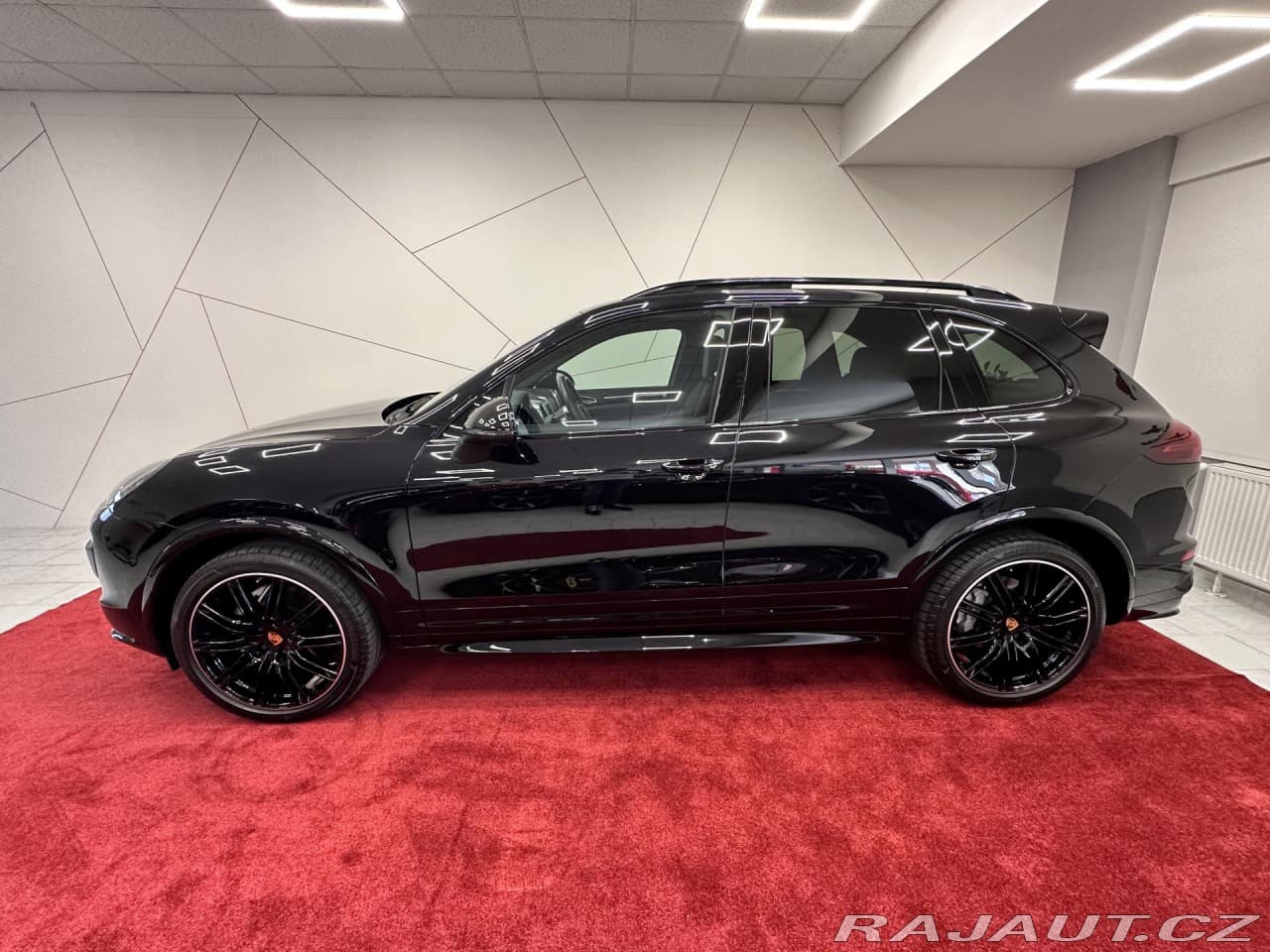 2016 Porsche Cayenne - 2