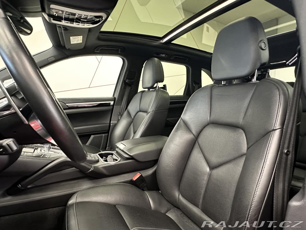 2016 Porsche Cayenne - 7