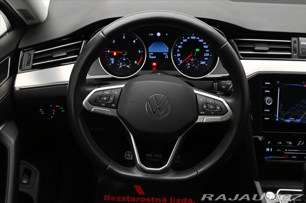 2023 Volkswagen Passat - 18