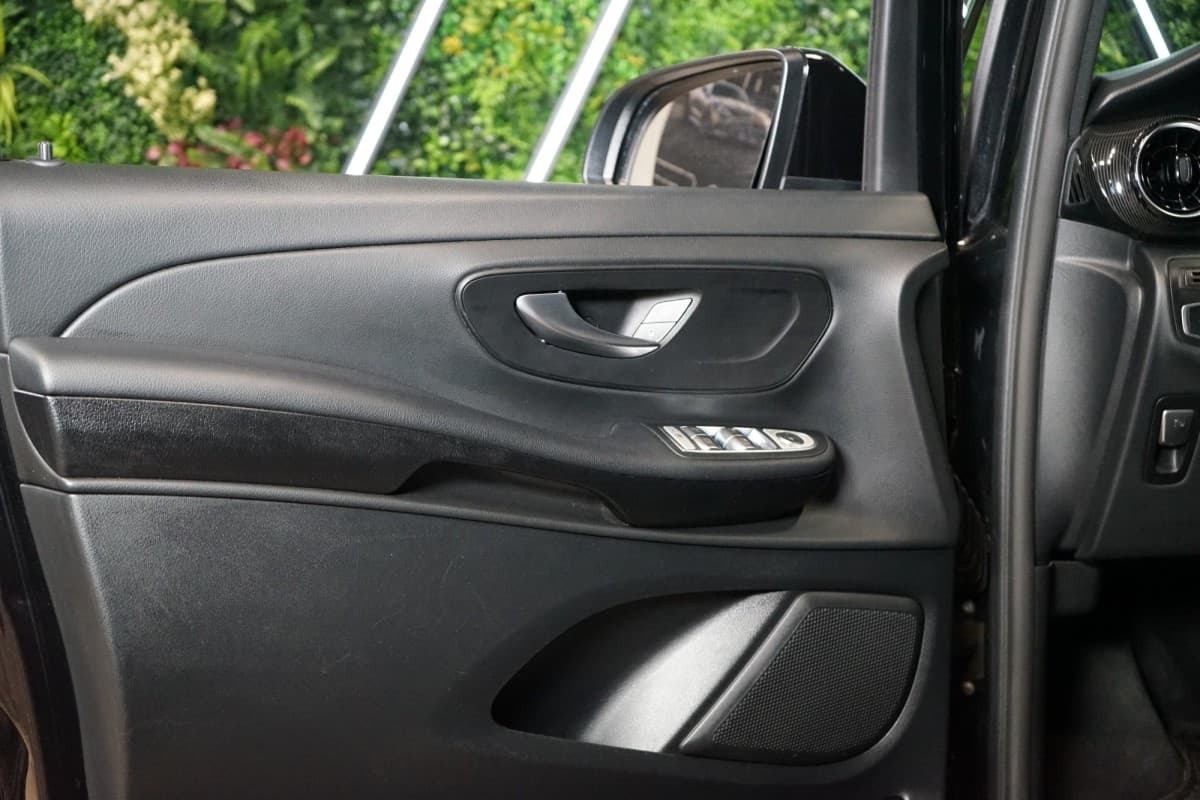 2021 Mercedes-Benz V-Class - 12