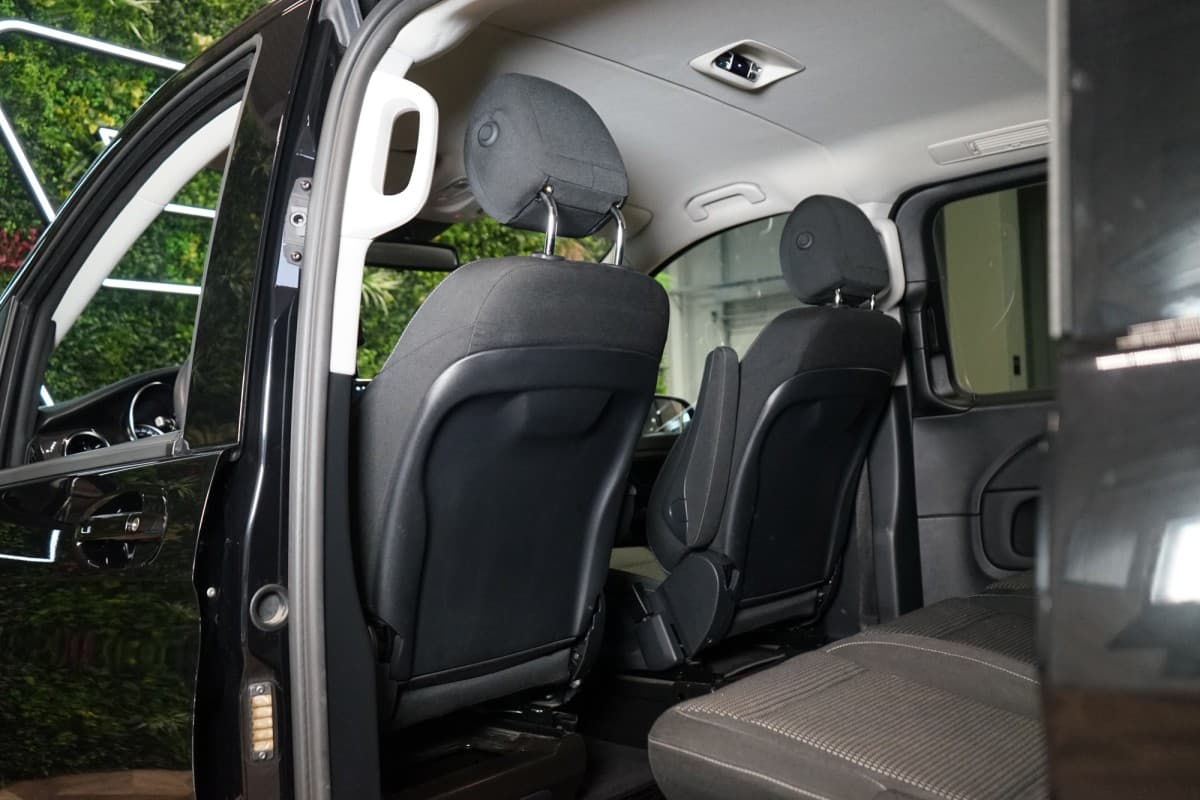 2021 Mercedes-Benz V-Class - 17