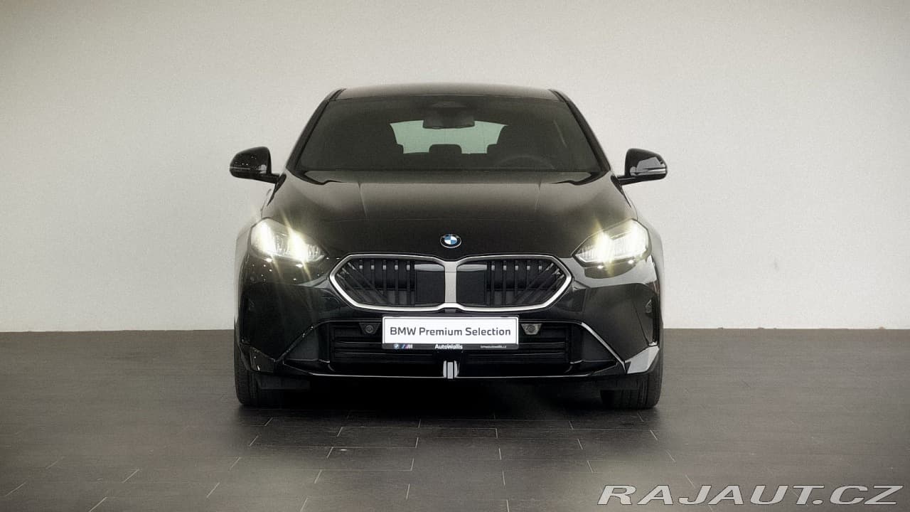 2025 BMW 1-Series - 9