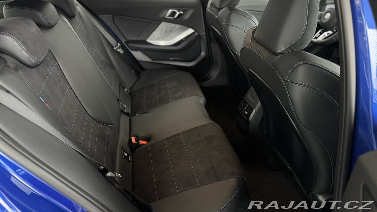 2025 BMW 1-Series - 17