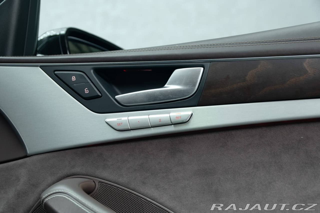 2017 Audi A8 - 15