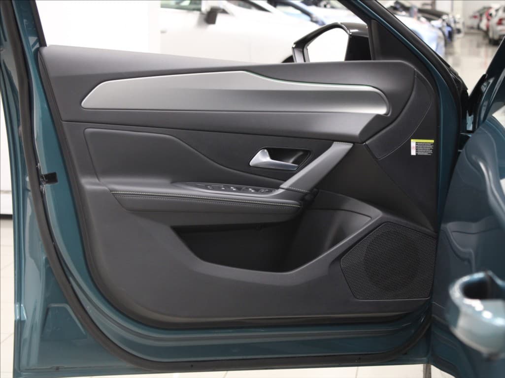 2024 Peugeot 308 - 17