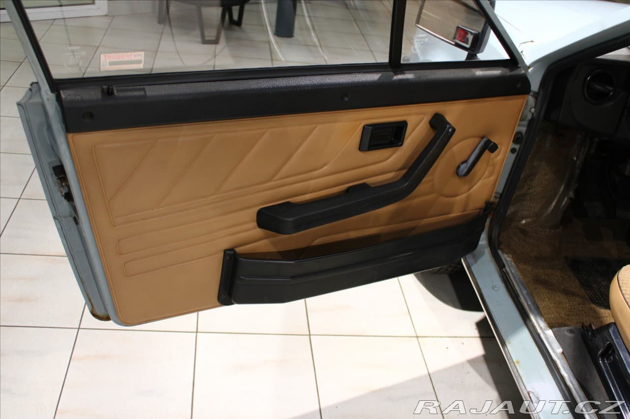 1986 Škoda 130 - 12