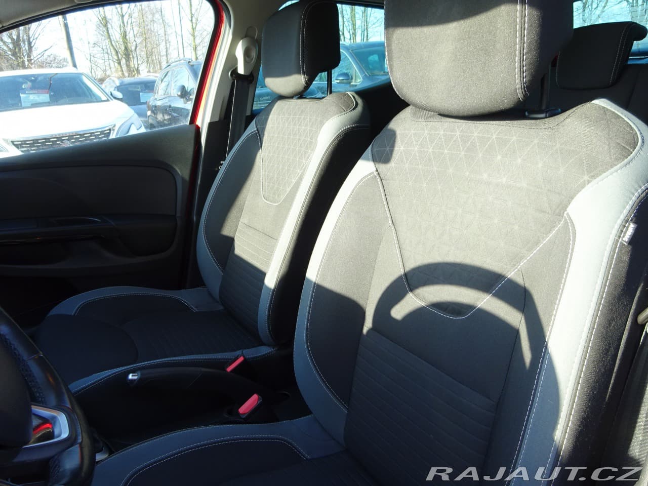 2015 Renault Clio - 9