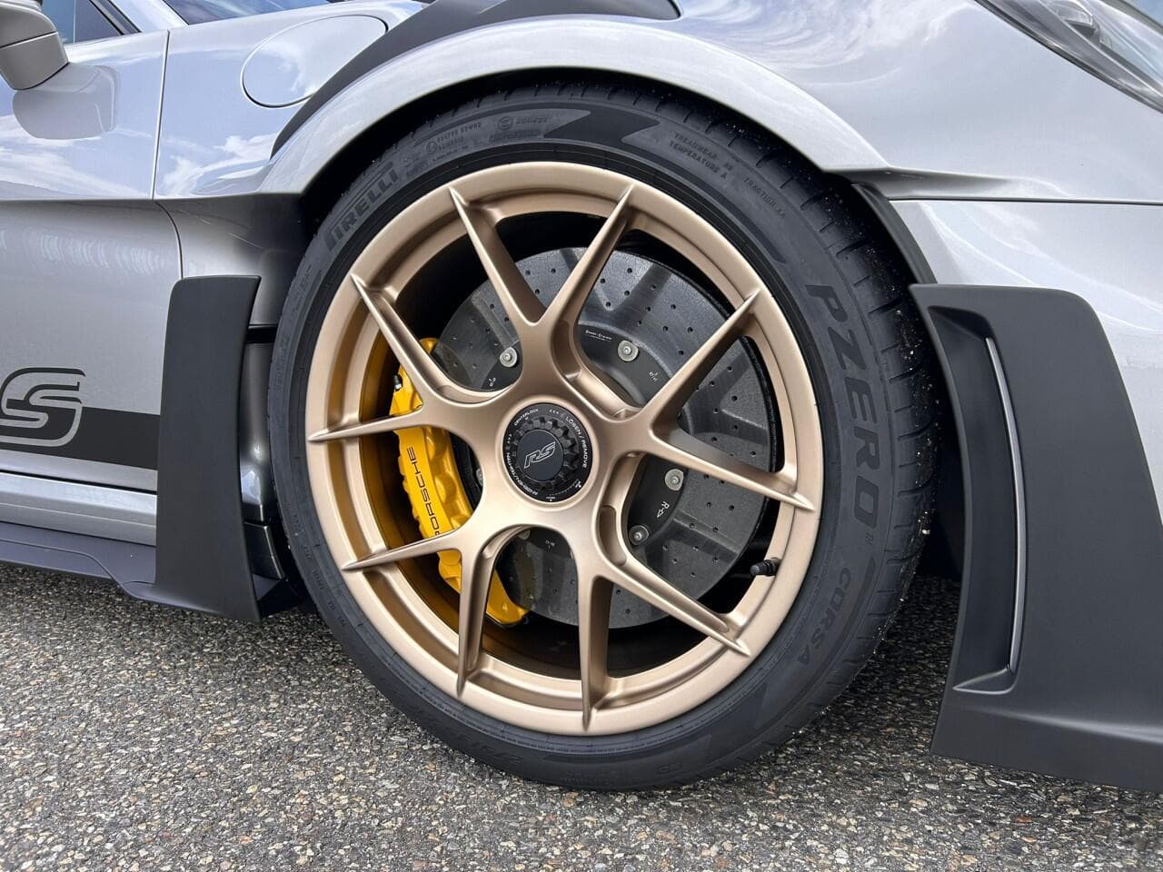 2025 Porsche 911 - 11