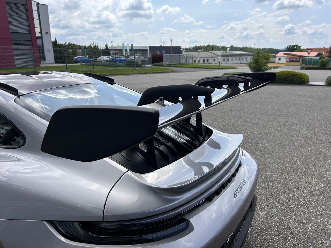 2025 Porsche 911 - 7