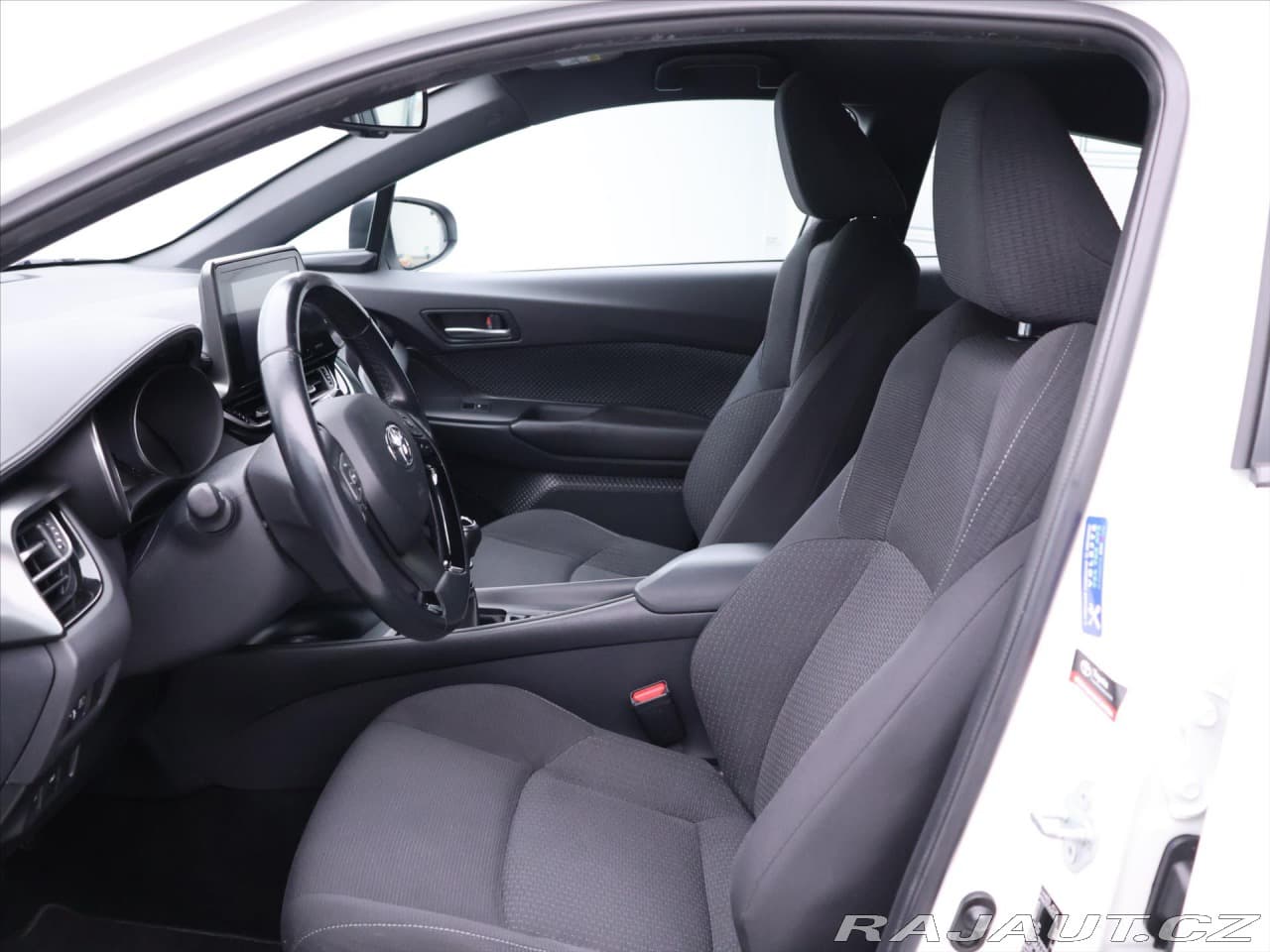 2018 Toyota C-HR - 11