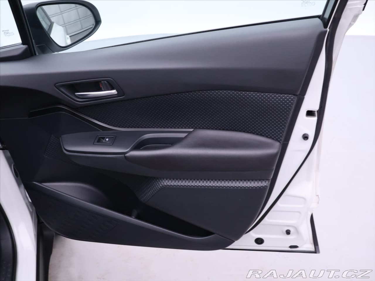 2018 Toyota C-HR - 12